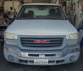 2004 GMC Pick up Truck