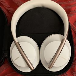 BOSE Noise Cancelling Wireless Headphones
