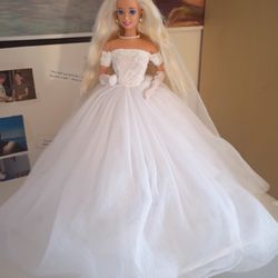 Vintage Bridal Barbie Doll With Stand 11in 