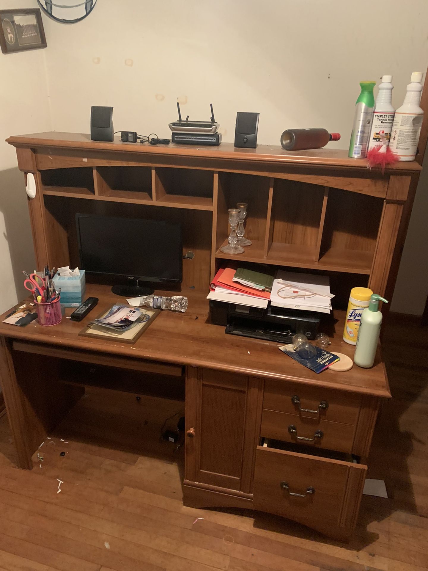 Upright desk