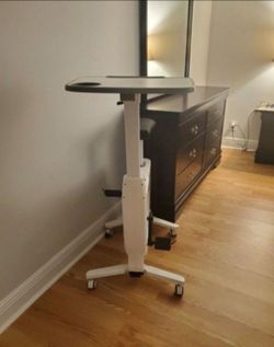 Working table with bike pedal