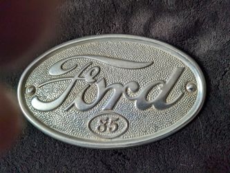 Vintage Ford 85 emblem