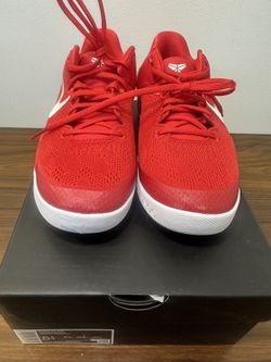 DS Nike Kobe 8 University Red (GS) size 5.5Y = Women’s size 7