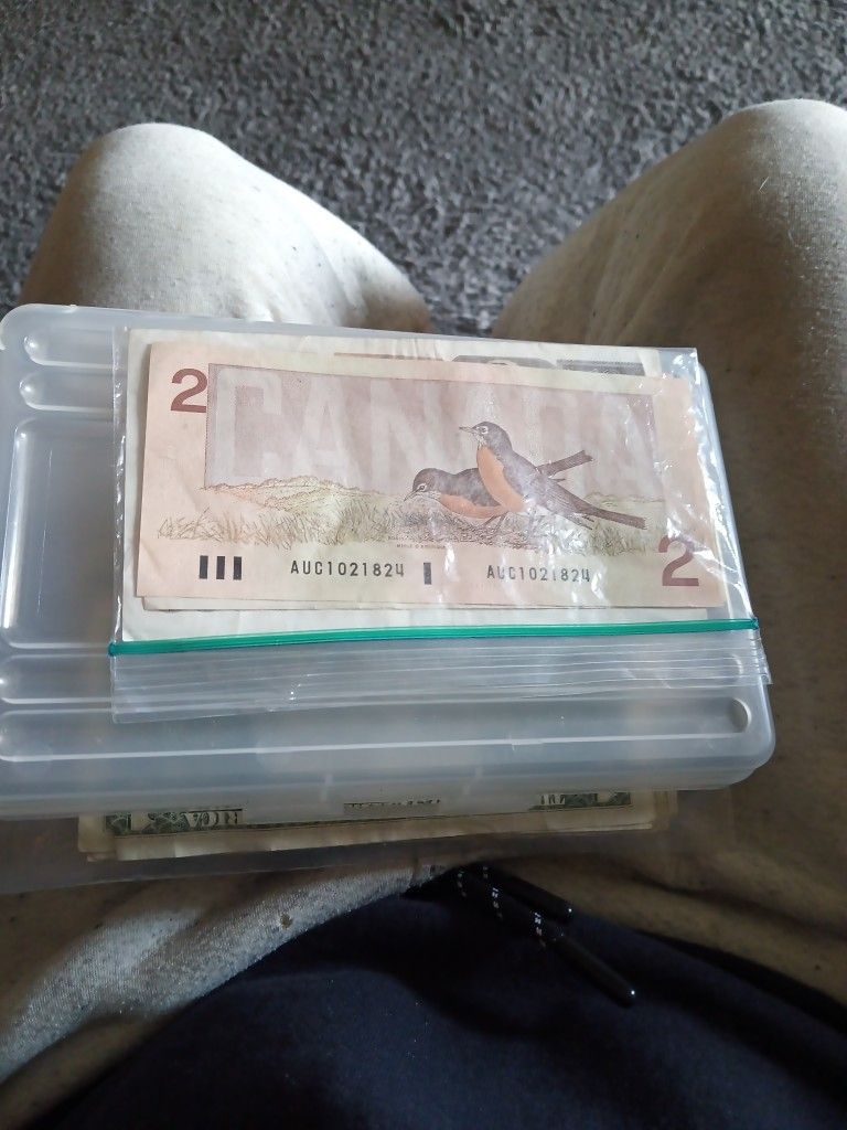 Two Dollars Canadian Note