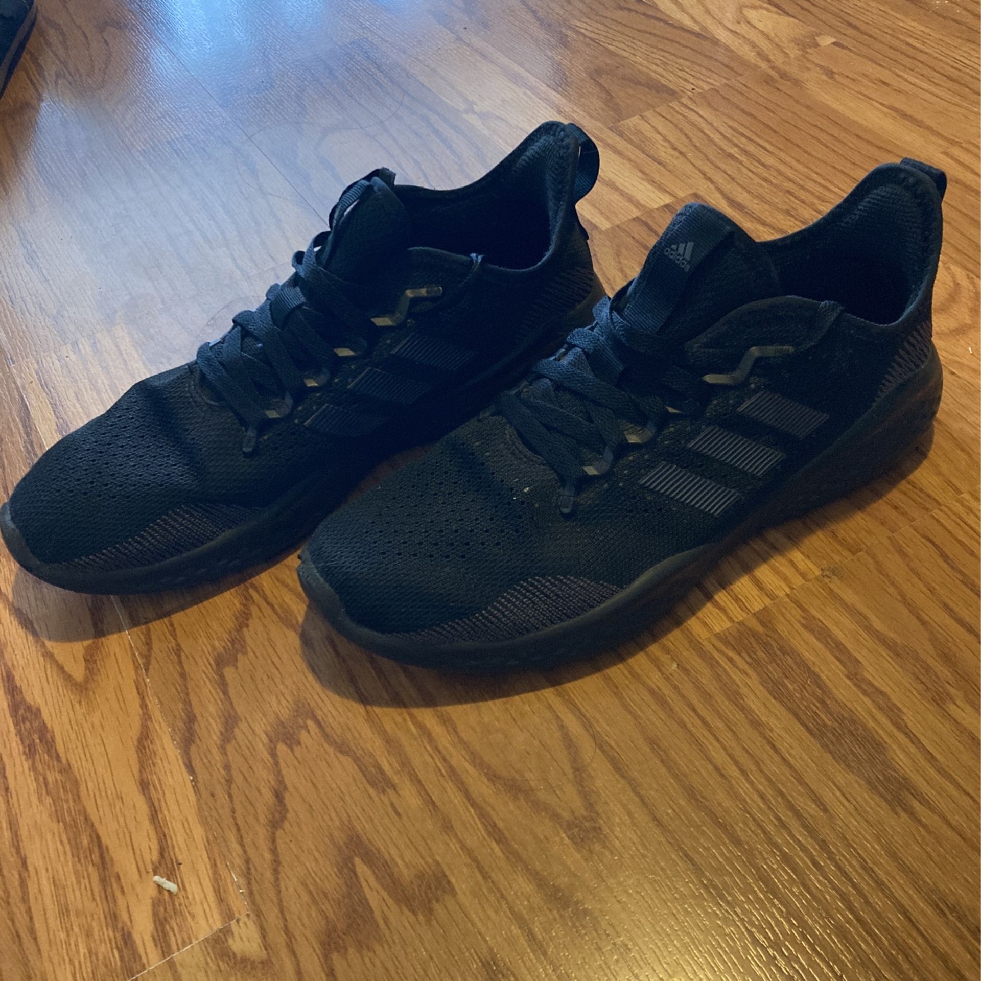 Mens Adidas Size 10