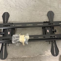 Sanus LLT1 Heavy-Duty Tilting TV Wall Mount (42"–90")