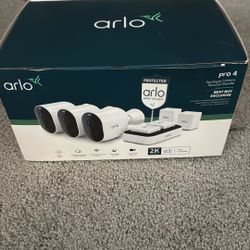 Arlo Pro 4