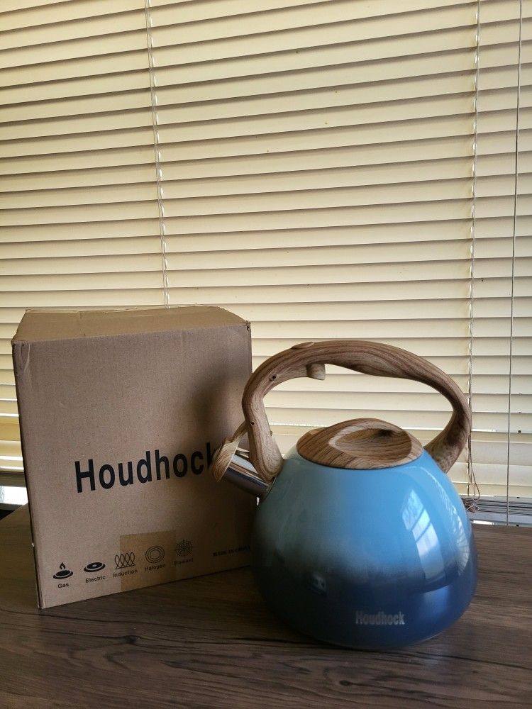 Blue-Grey Houdhock Tea Kettle
