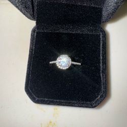 Diamond Halo Ring Lab Grown