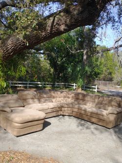 Kane Sectional Sofa 4 Pieces 