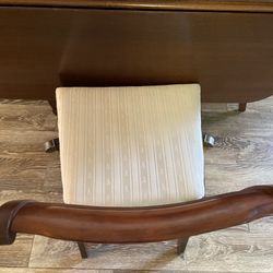 Dining Table And 6 Chairs