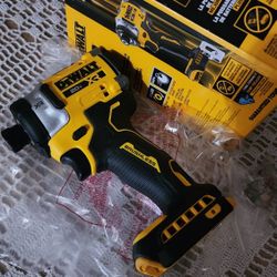 Dewalt Impact  New Tool Only  $135  New In The Box.    Es Nuevo En Su Caja