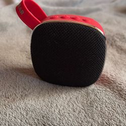 Mini Red Speaker