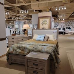 4pc Bedroom Set $499 Queen $599 Eastern King Includes bedframe Dresser mirror nightstand Off-White Bedroom Set