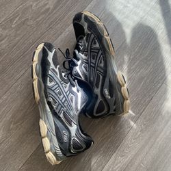 Used Asics Gel NYC comes with box