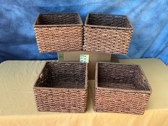 Pottery barn large baskets woven seagrass baskets- excellent condition