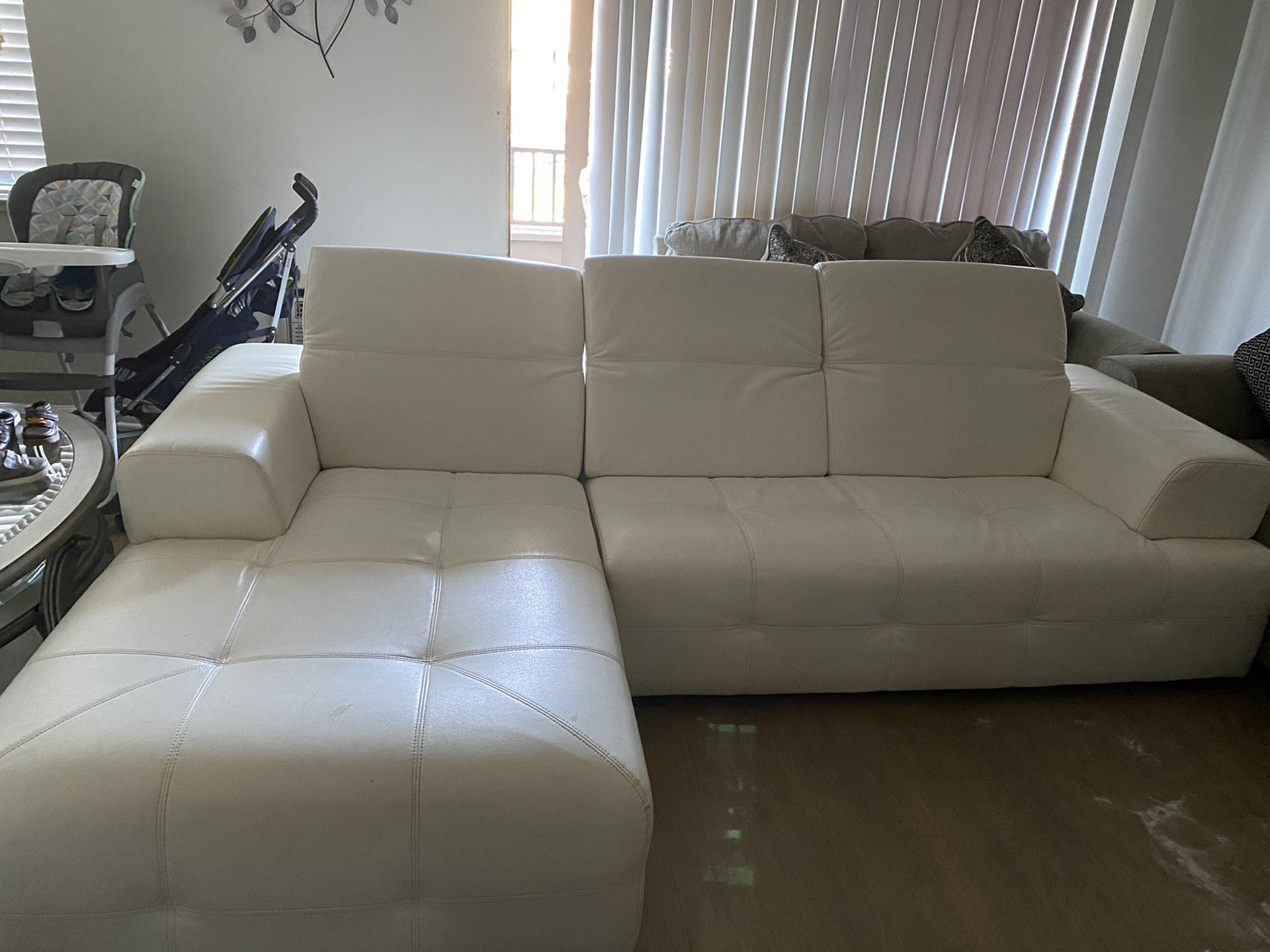 2 sofas living room $300