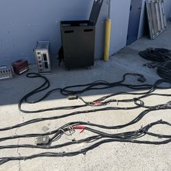 Power Distribution Gear & Heavy Duty Cables 600 AMP Distro Box