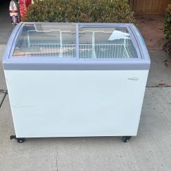 Premium  7.4 Cu. Ft White Chest Refrigerator/Freezer