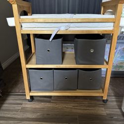 Graco Changing Table With Graco Bins
