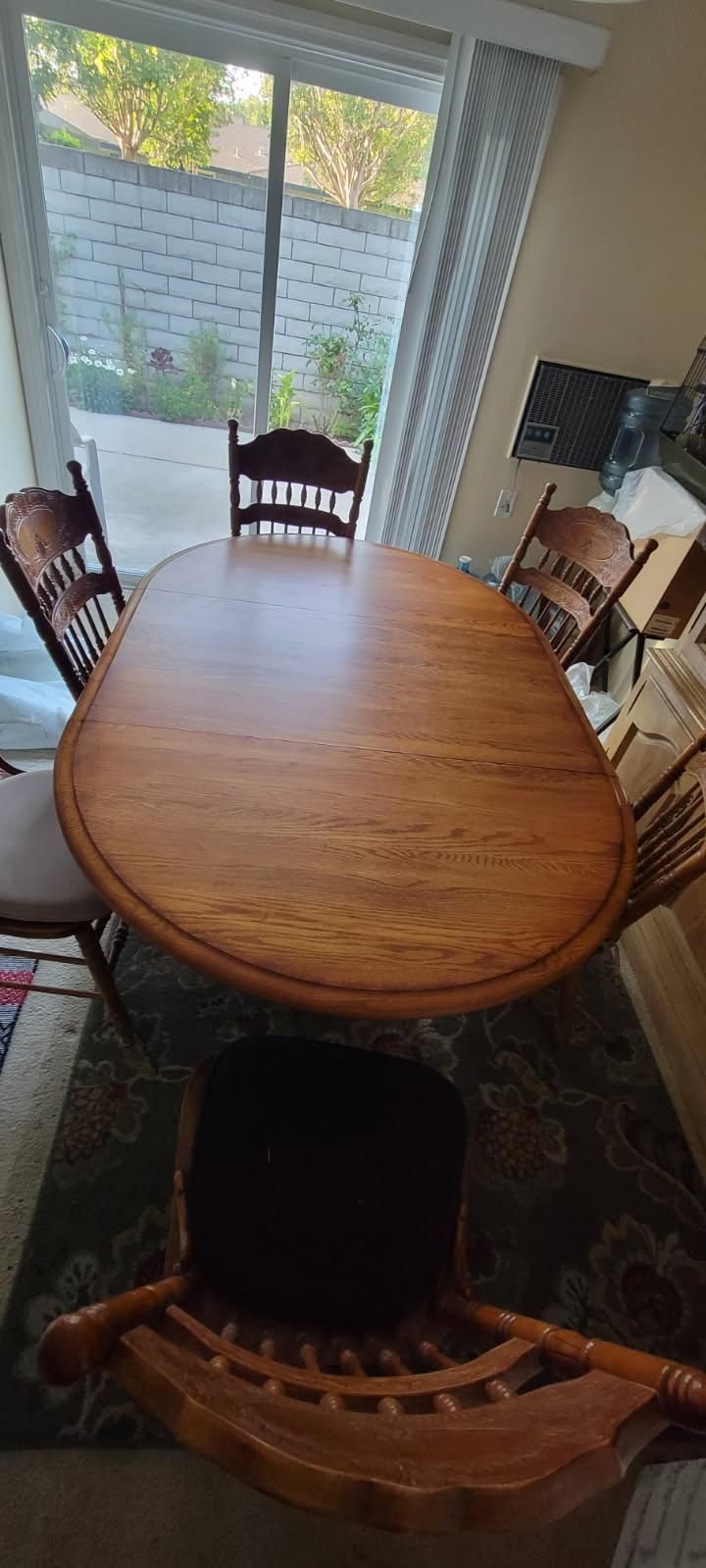 Dinning Table And Chairs