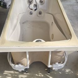 60x32 elite almond whirlpool bathtub