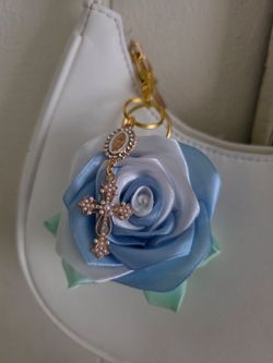Ribbon Flower keychain.