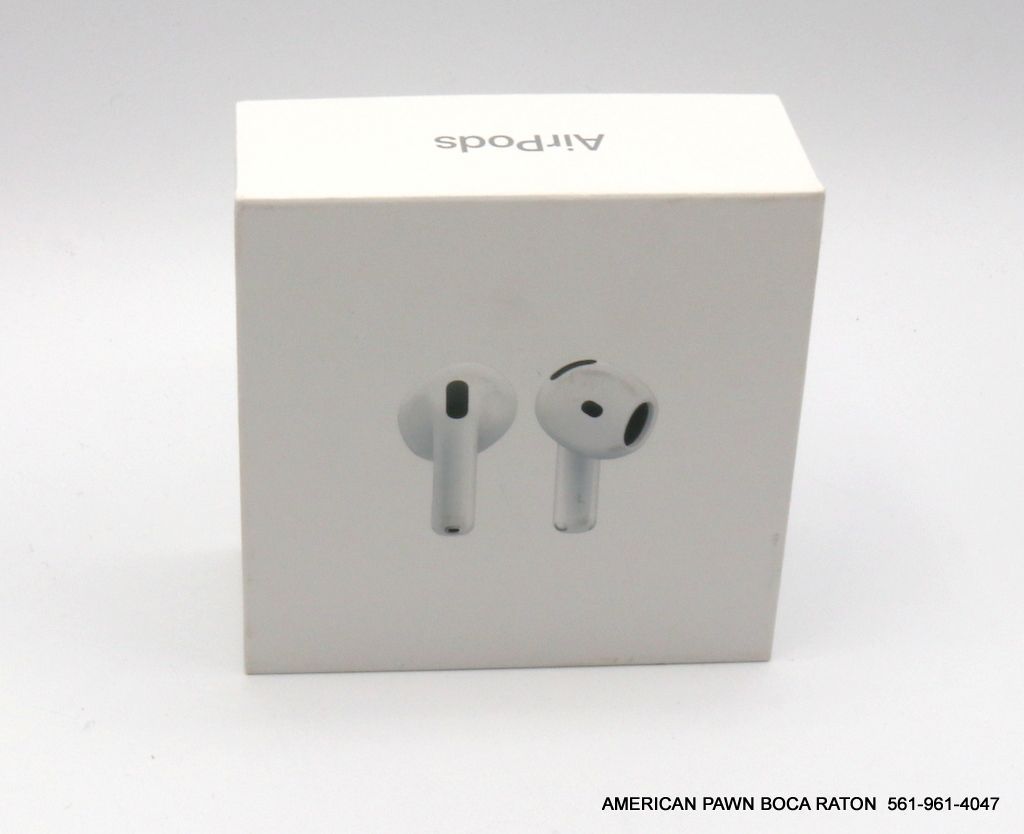 Apple AirPods 4 Wireless Earbuds (4th Generation) w/Charging Case (MXP63LL/A) Gently used for a short time