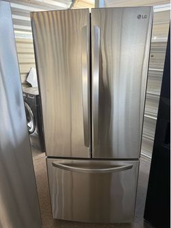 LG French door 33 inches wide refrigerator