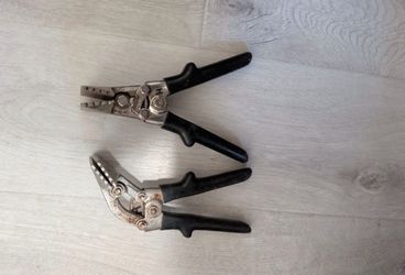 Flashing pliers Malco Gutters