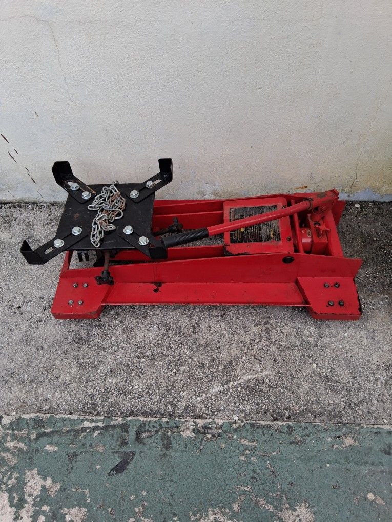 Central Hydraulics Transmission Jack "Item Is Available"