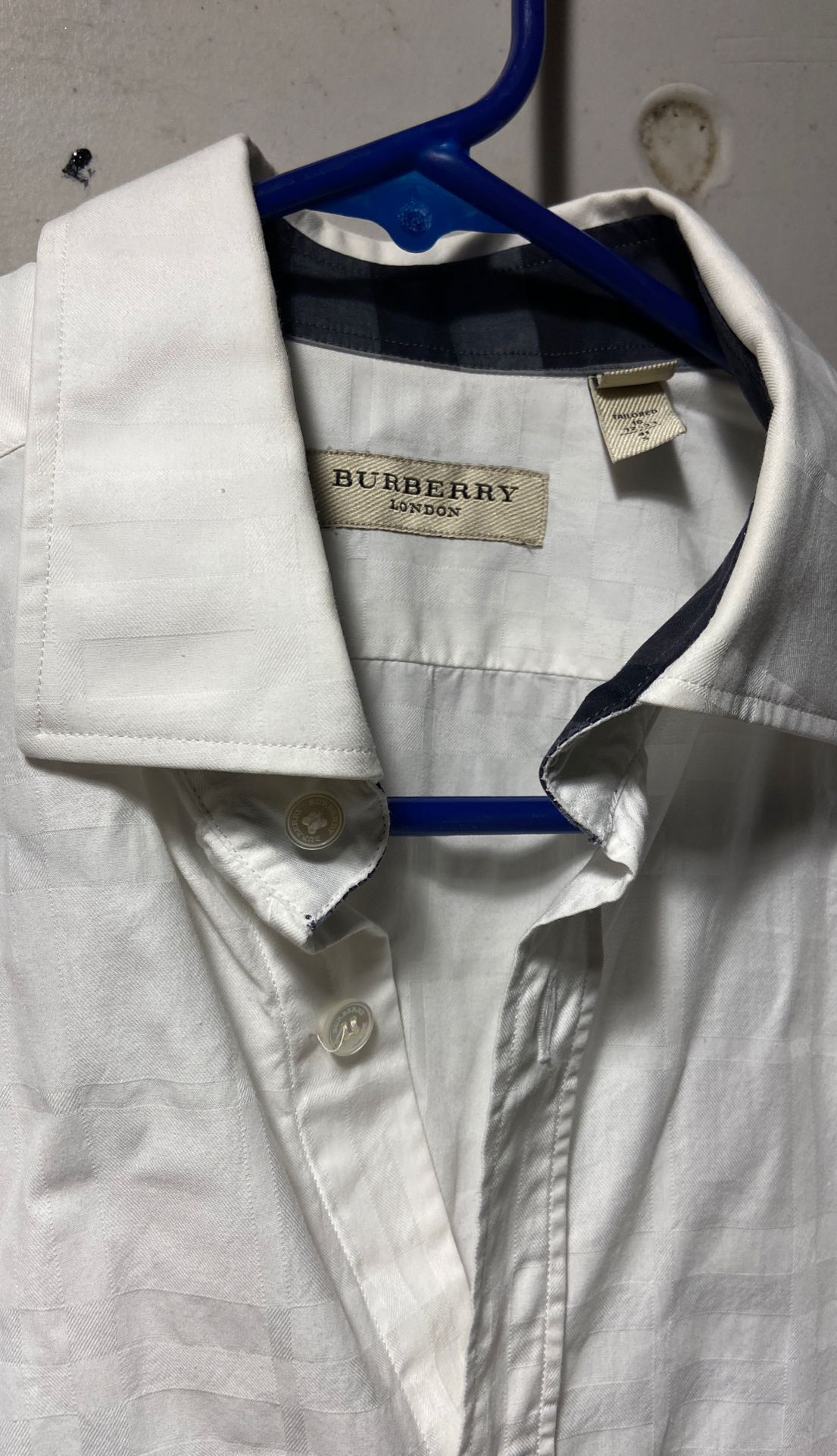 Men’s Burberry dress shirt size small