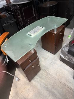 Modern Curved Glass Executive Manicure Workstation