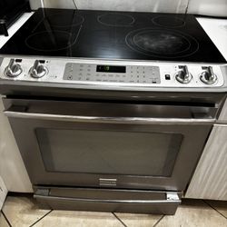 Stove Frigidaire