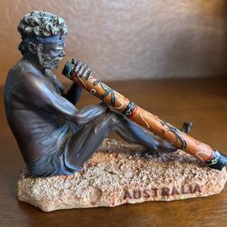 Australian Man / Figurine.