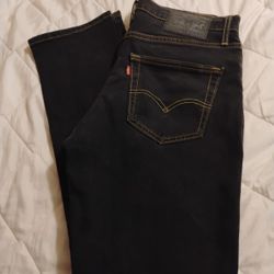 Levi's 