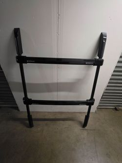 6G Toyota 4Runner roof rail cross bars (oem)