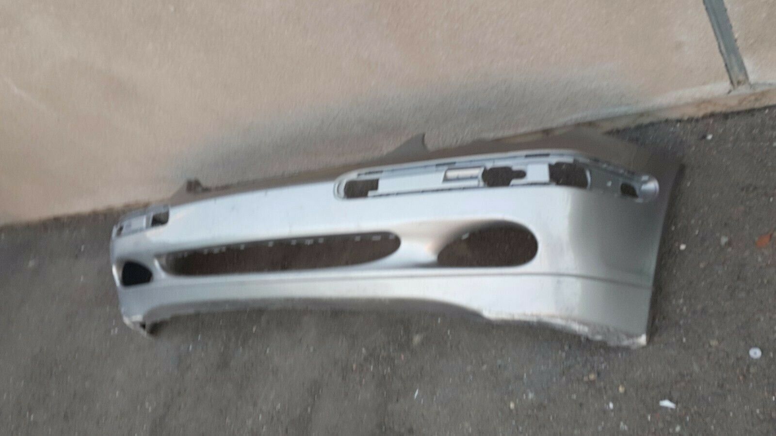 01 02 03 04 2001 2002 MERCEDES BENZ W203 C CLASS C230 C320 FRONT BUMPER COVER
