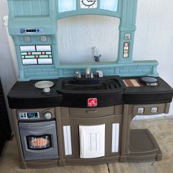 Kitchen Play