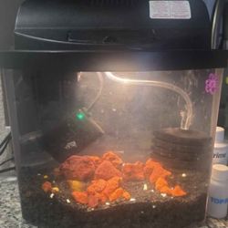 2.5 Gal Fish Tank 