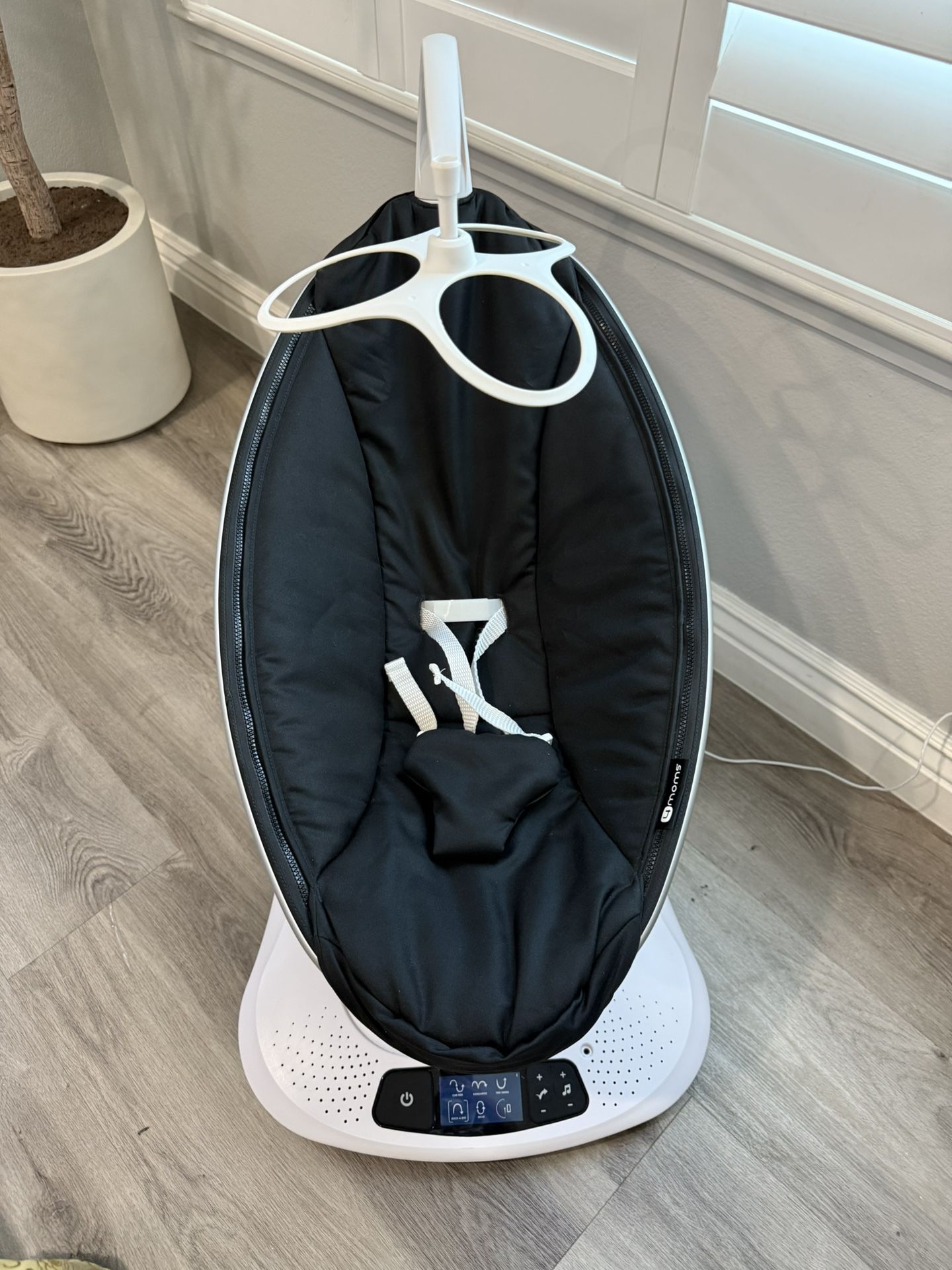 4moms MamaRoo Baby Swing
