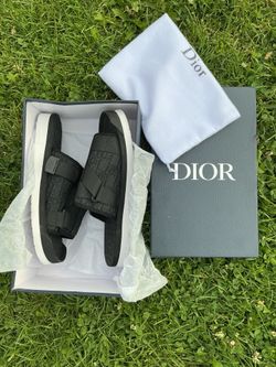 Dior slides