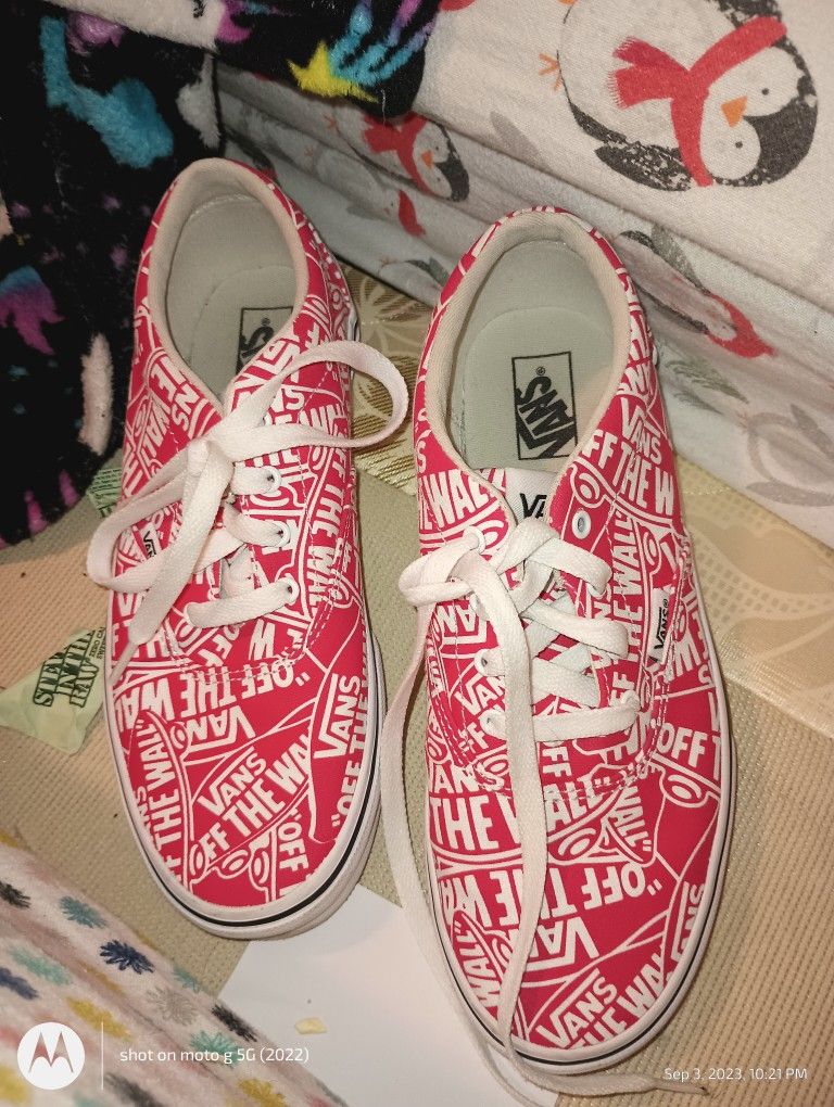 Childs Unisex Size 5