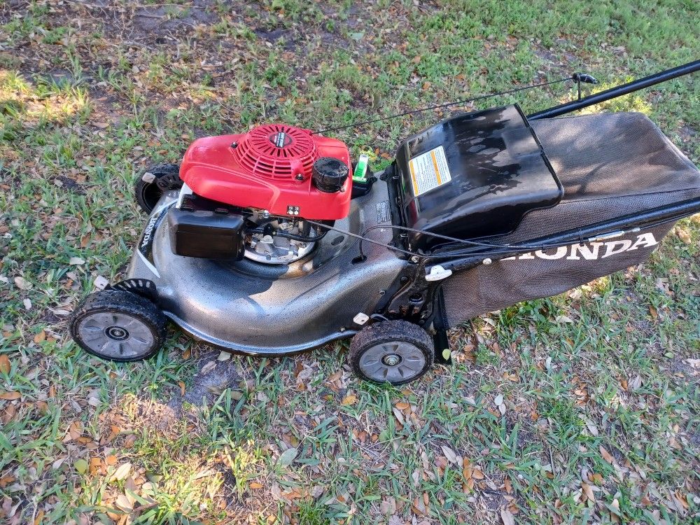 Lawn Mower Honda Excellent Conditions Rear Wheel Drive Self Propelled Ready For Work