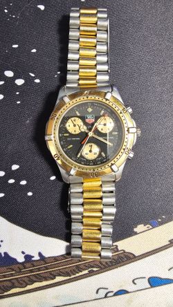Tag Heuer CE1120 Mens 2000 Series chronograph quartz watch