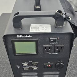 4PATRIOTS Generator With Solar Panels. 1800w. ASK FOR RYAN.  #4(contact info removed)-01