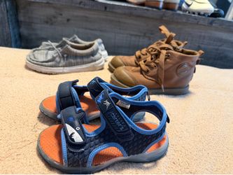Boy shoes