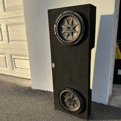 Toyota Tundra - Kicker Dual 10 Subwoofers