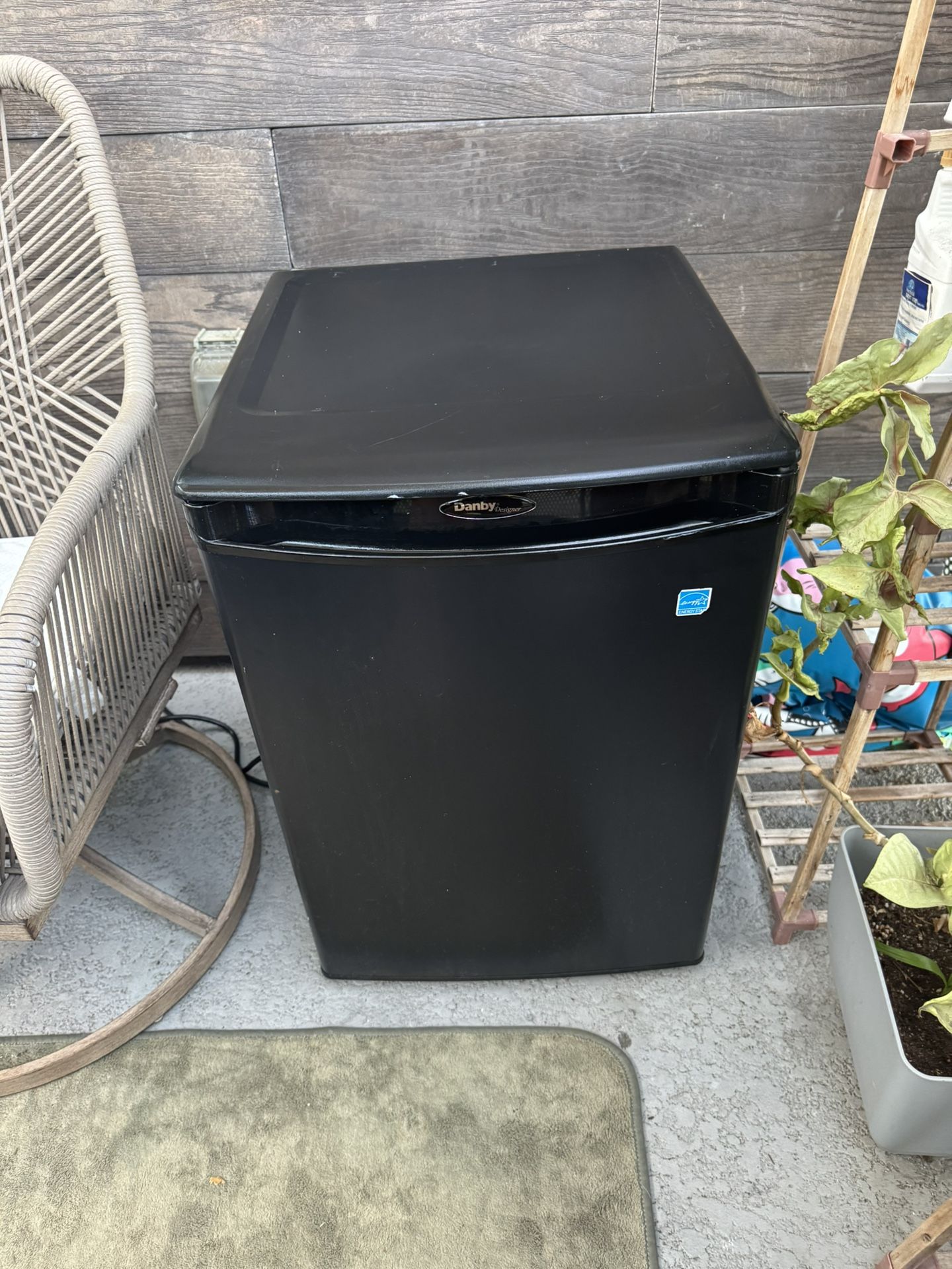 Mini Fridge 