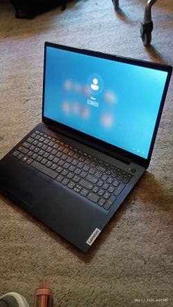Lenovo IdeaPad 3 15 Touchscreen • 24GB RAM 1TB SSD Sleek and thin Navy Blue